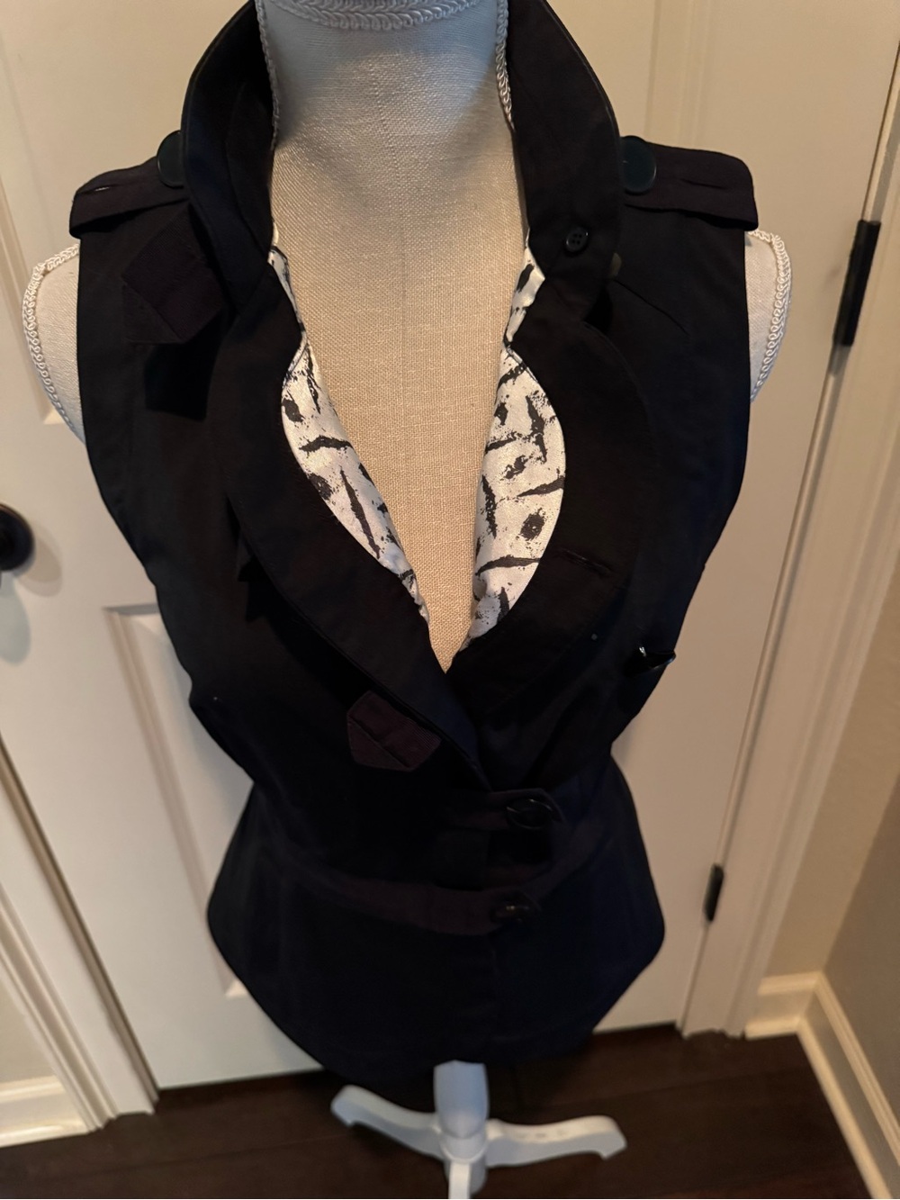 L.A.M.B. Black Sleeveless Military Style Button Vest - Picture 6 of 9